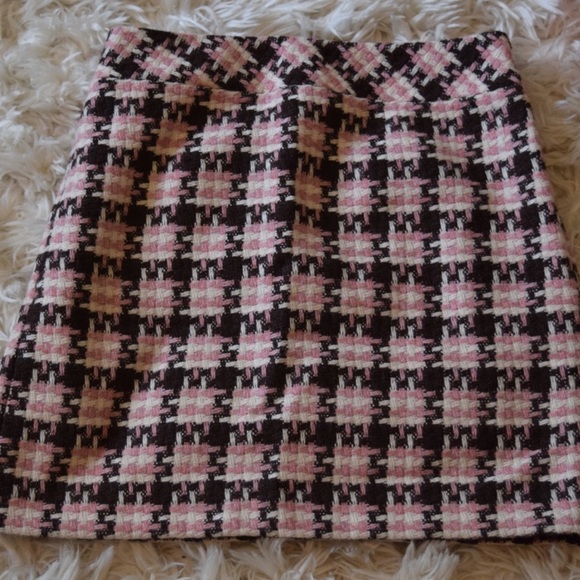 LOFT Dresses & Skirts - Ann Taylor LOFT Wool Mini Pencil Skirt